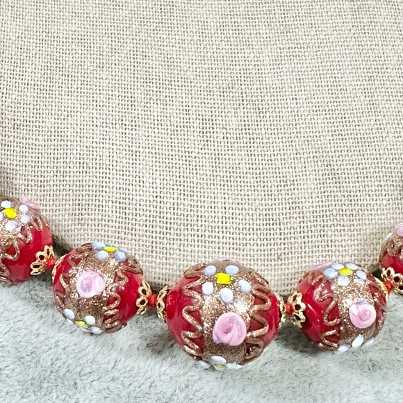 Vintage Made in Italy Venetian RED Wedding Cake Glass Beaded Vintage Necklace - Picture 2 of 3